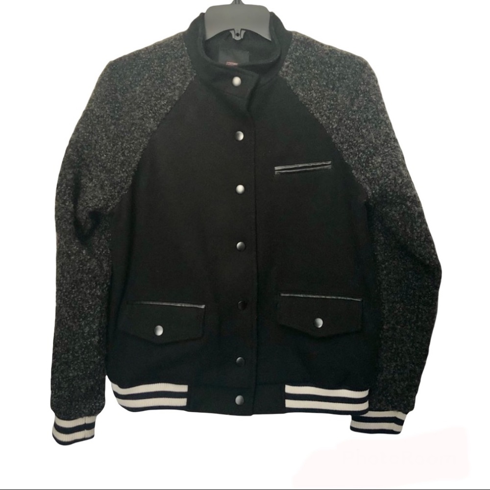 Forever 21 black varsity bomber jacket